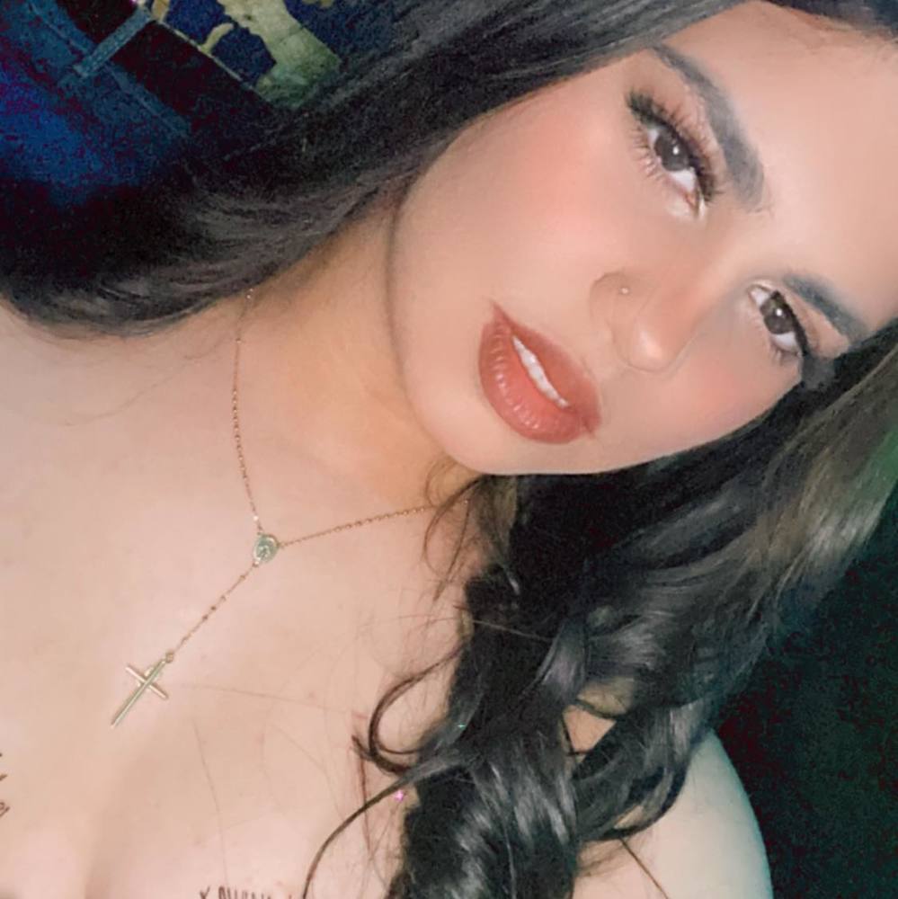 Meet your Posher, Tania